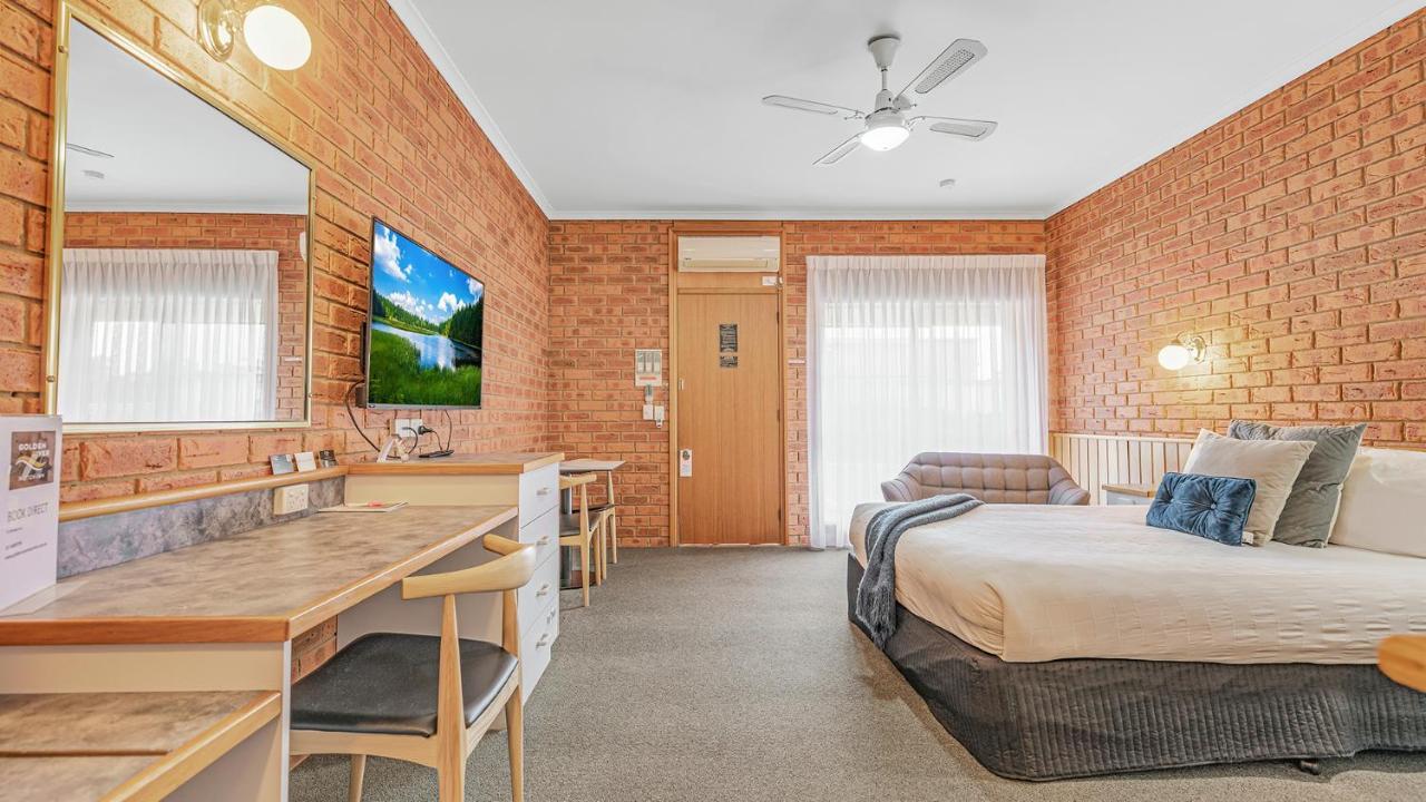 Golden River Motor Inn Моама Екстериор снимка