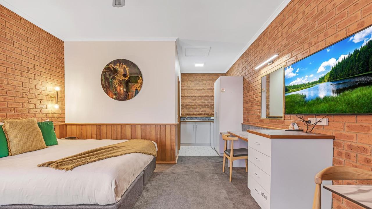 Golden River Motor Inn Моама Екстериор снимка