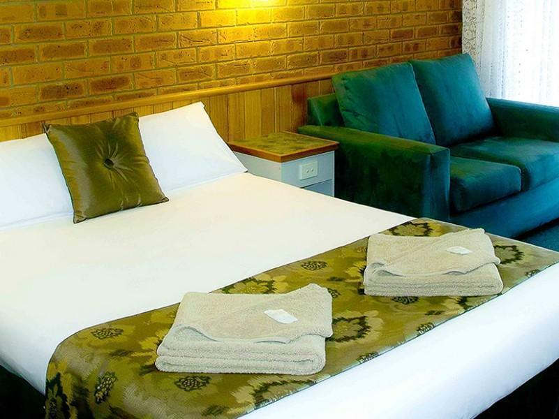 Golden River Motor Inn Моама Екстериор снимка