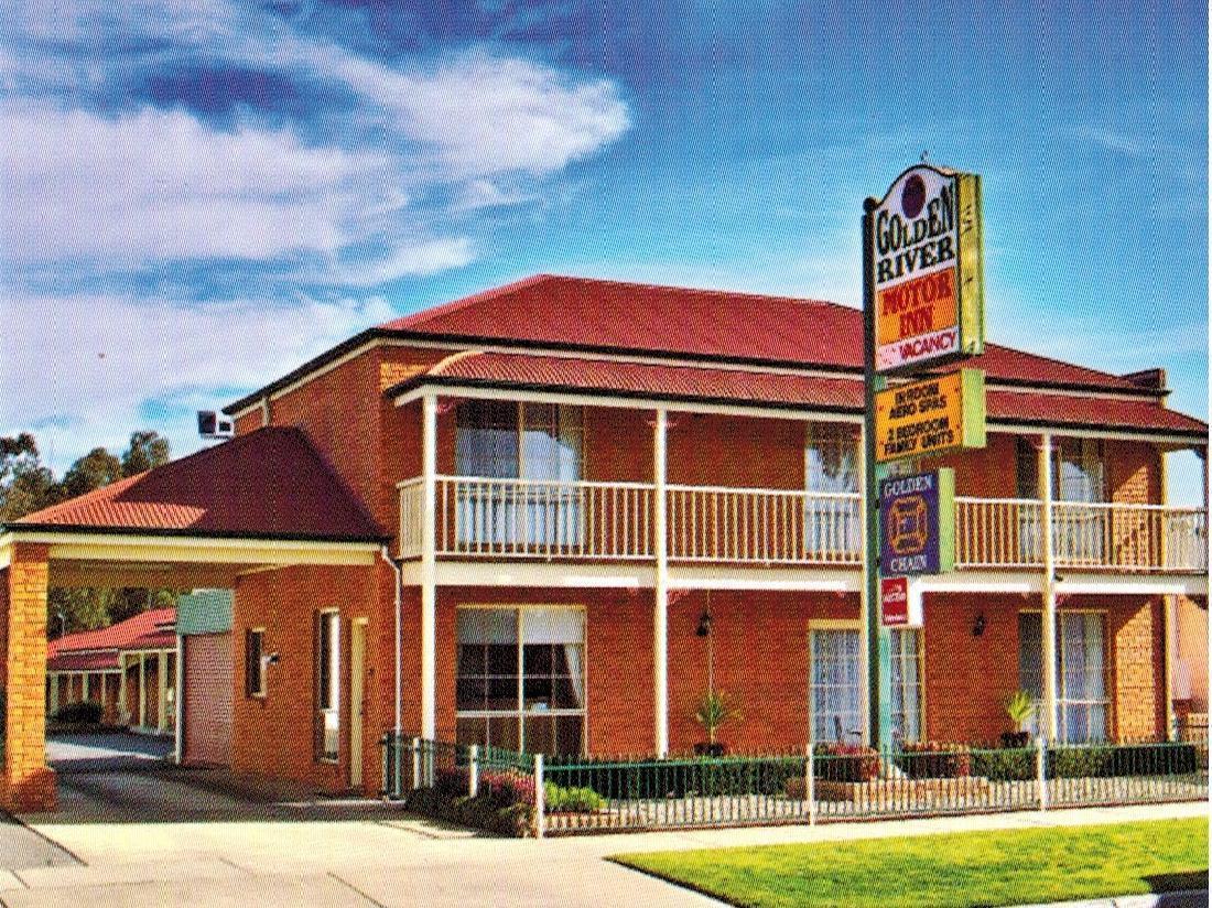 Golden River Motor Inn Моама Екстериор снимка