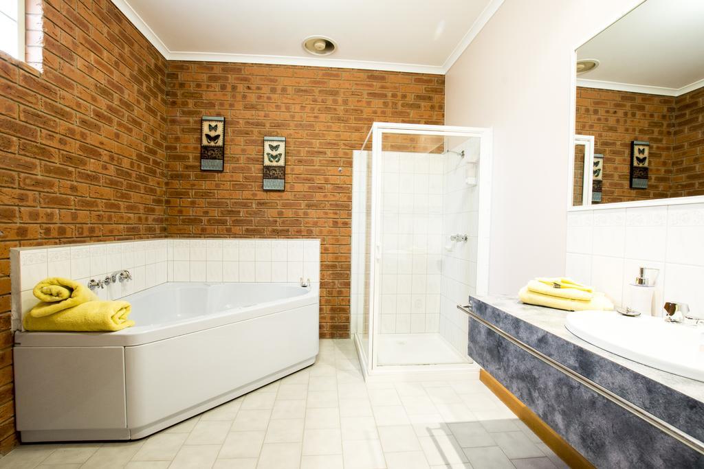 Golden River Motor Inn Моама Екстериор снимка