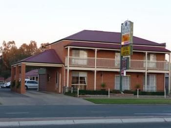 Golden River Motor Inn Моама Екстериор снимка