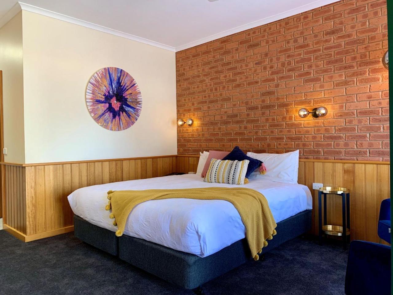 Golden River Motor Inn Моама Екстериор снимка